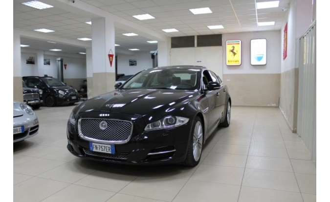 JAGUAR XJ 3.0D V6